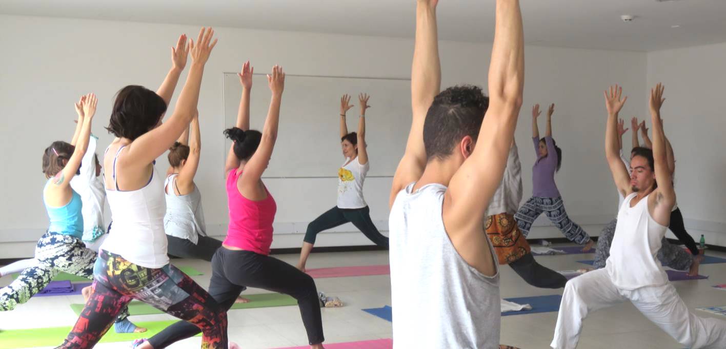 anatomia yoga prevención de riesgos